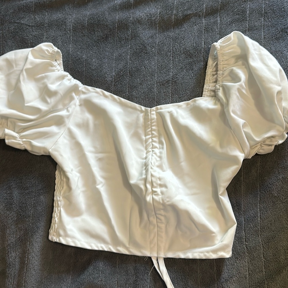 White Short Sleeved Cute Top